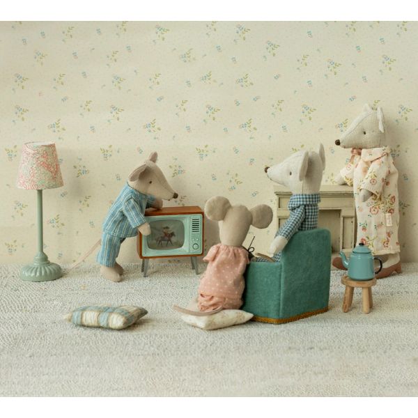 maileg mouse television